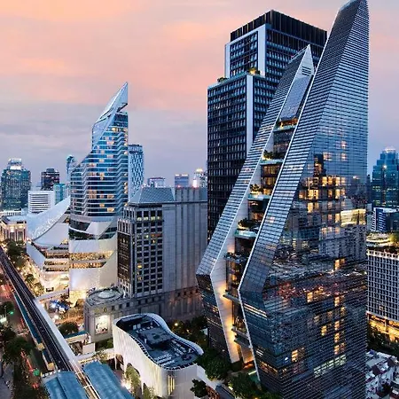 Rosewood Bangkok Hotel
