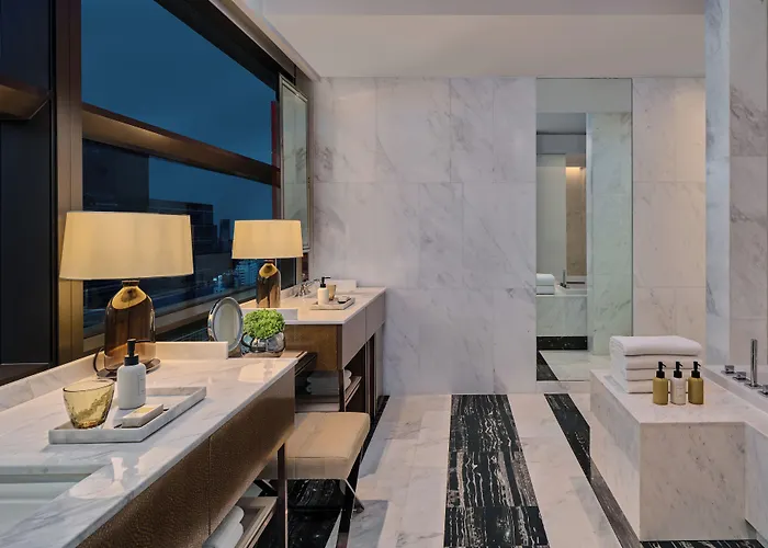 Отель Rosewood
